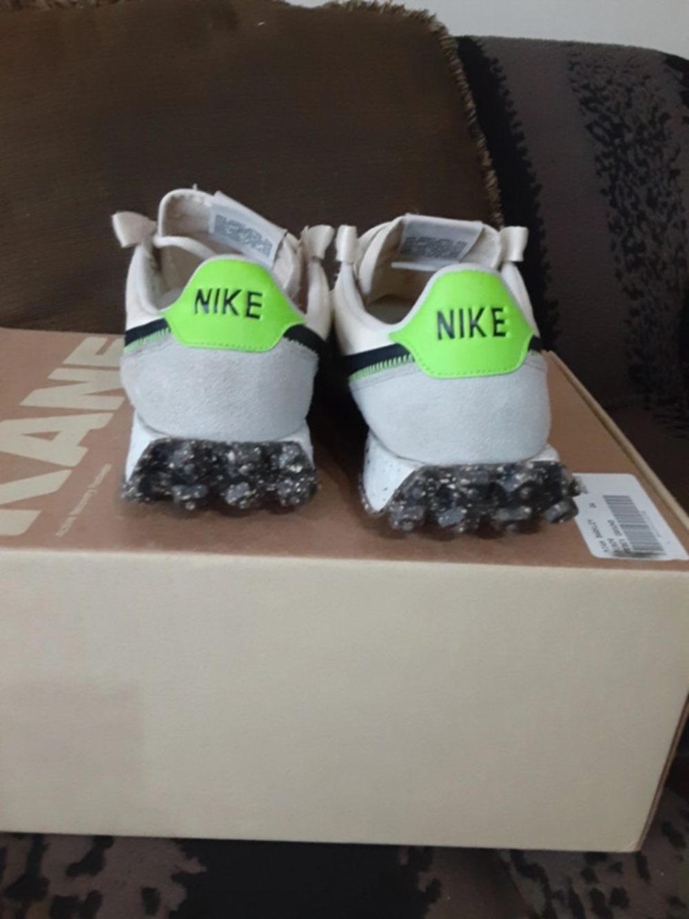 Nikes - Picture 4 of 4